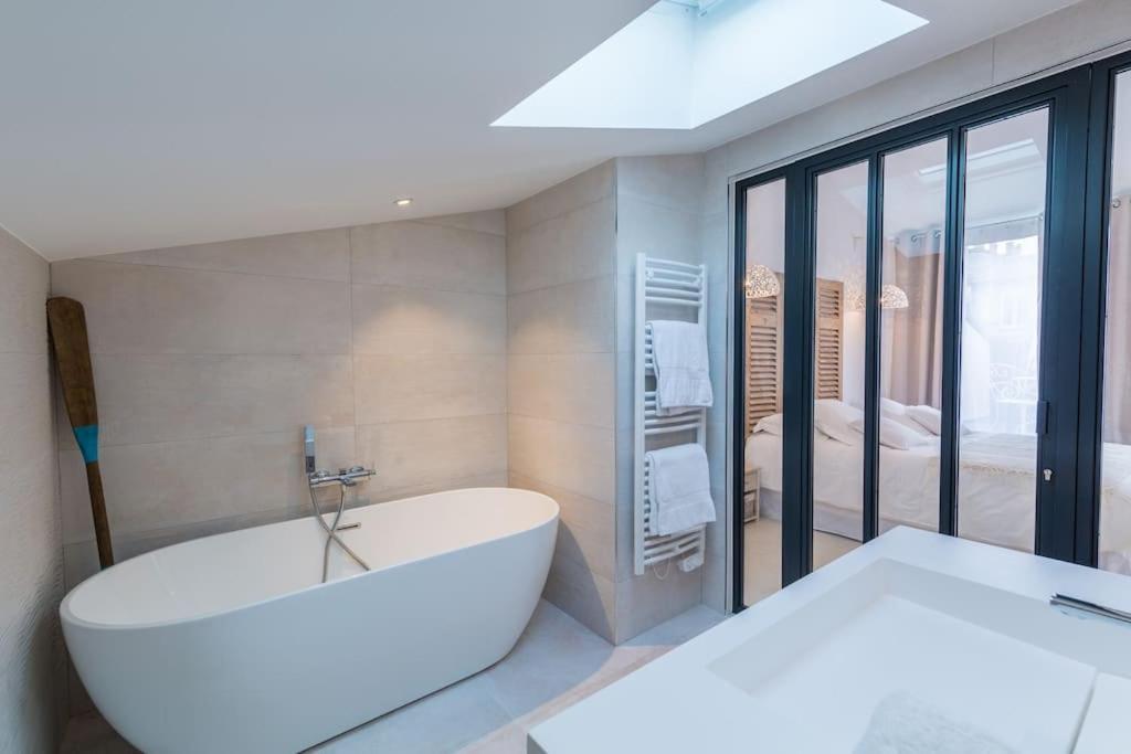 Maison D'Hotes, Terrasse & Jacuzzi En Plein Centre Bordeaux Exteriör bild